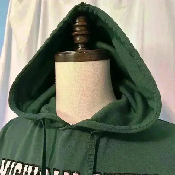Michigan State Spartans Green Hoodie. Front Pocket. Size Small. Thick/heavy - Picture 3 of 7